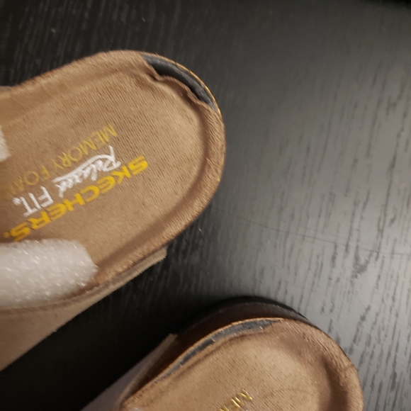 Skechers Pyramid Sandals - Picture 3 of 4